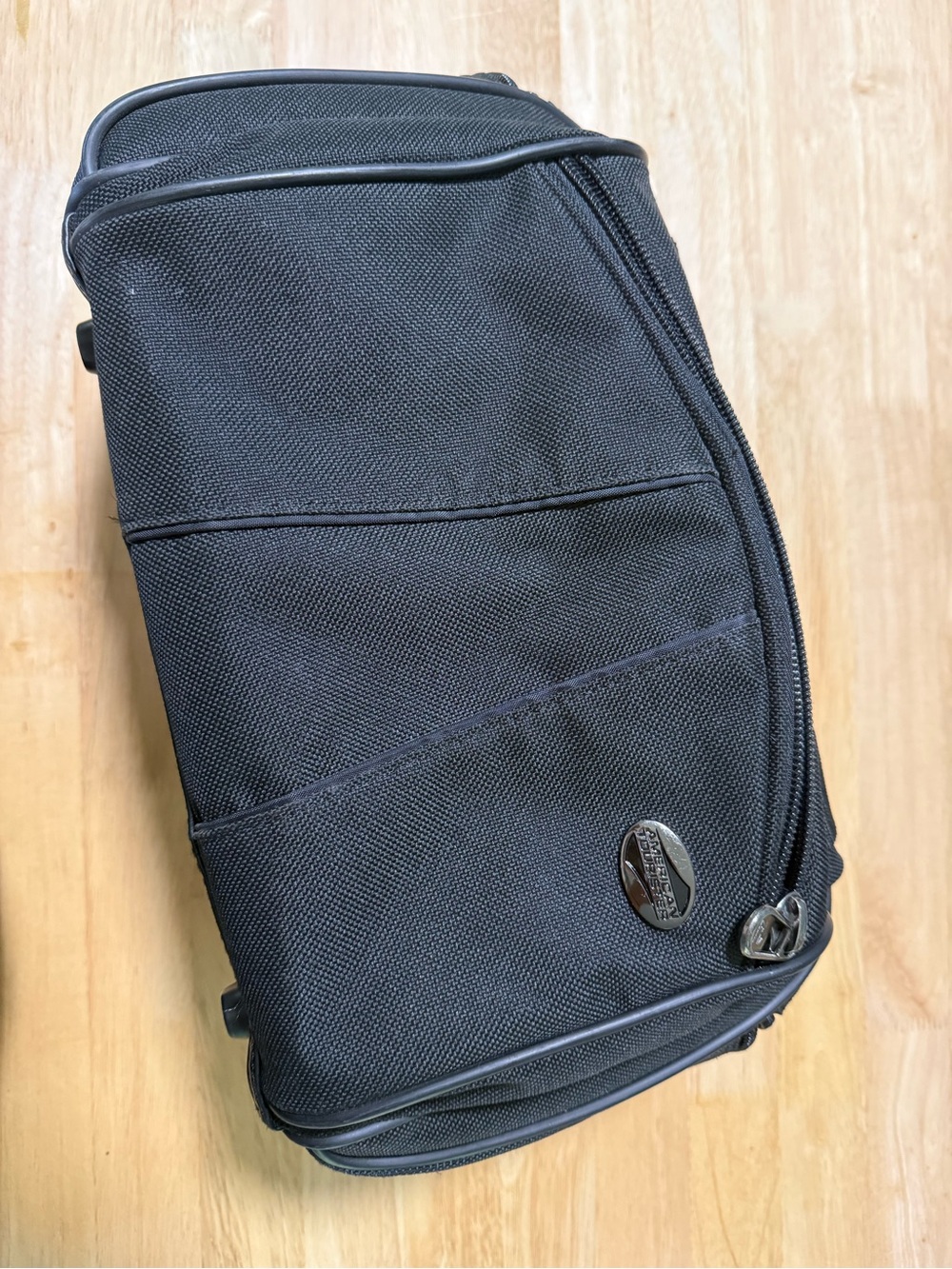 American Tourister Black Travel Toiletry Bag Organizer Carry Case